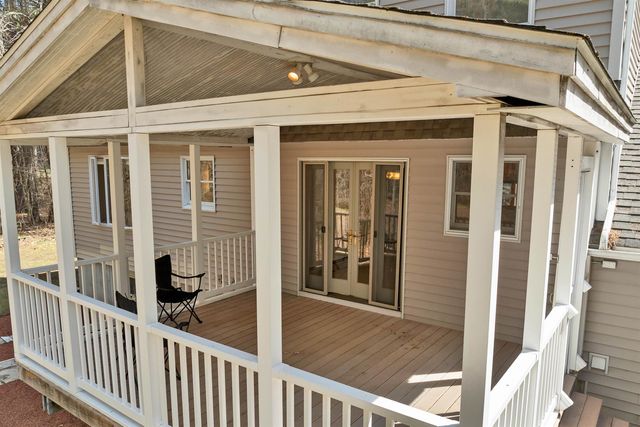 4 Schoolhouse Road, Amherst, NH 03031