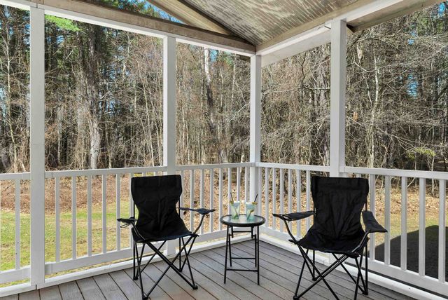 4 Schoolhouse Road, Amherst, NH 03031