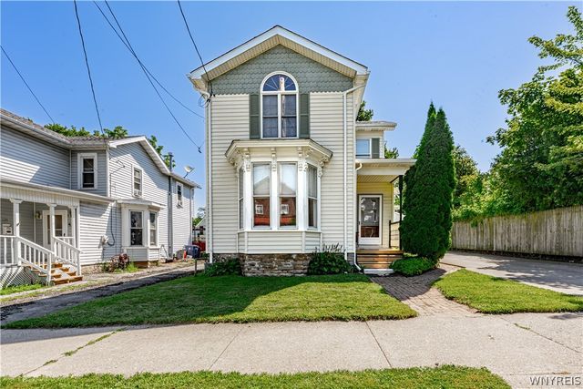 139 Cottage Street, Lockport City, NY 14094