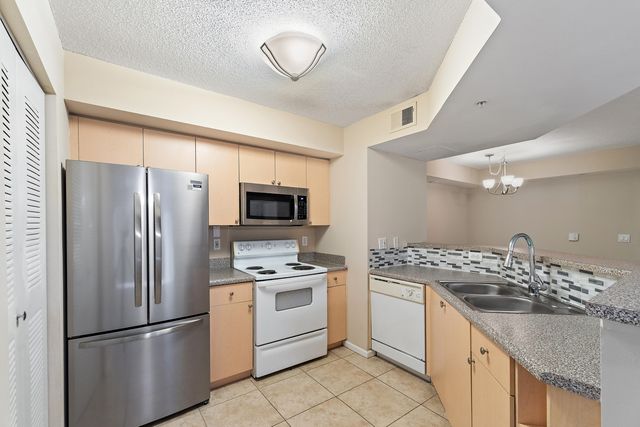 3759 NW MEDITERRANEAN Lane 2-209, Jensen Beach, FL 34957
