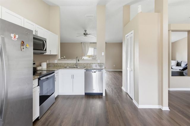 2993 LAGOON AVENUE, Deltona, FL 32738