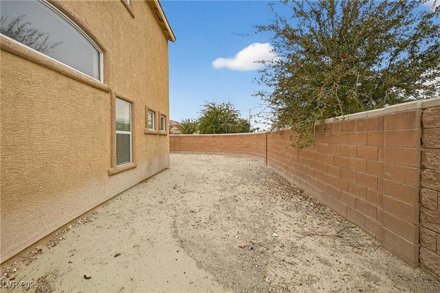 6161 Sapphire Gold Street, North Las Vegas, NV 89031