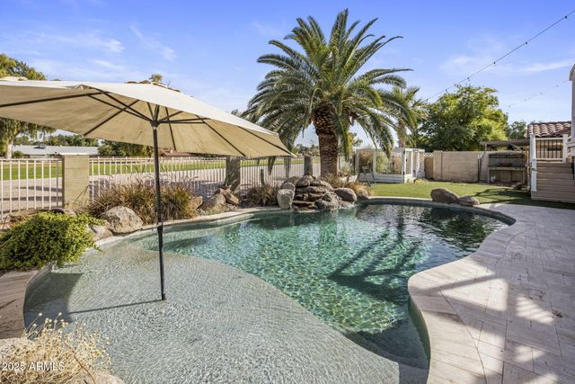 11639 S 46TH Street, Phoenix, AZ 85044