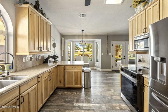 11639 S 46TH Street, Phoenix, AZ 85044