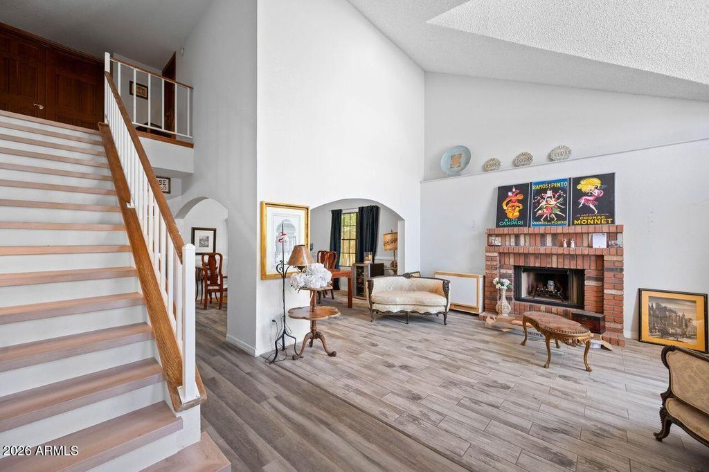 6416 W SHANGRI LA Road, Glendale, AZ 85304 — photo 4