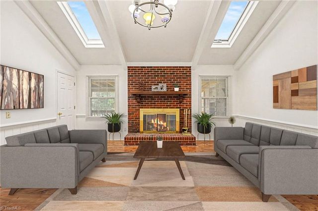 6905 Crandall Court, Clemmons, NC 27012