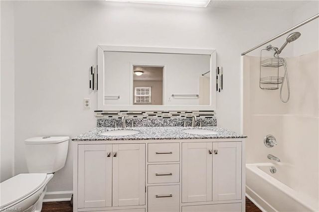 6905 Crandall Court, Clemmons, NC 27012