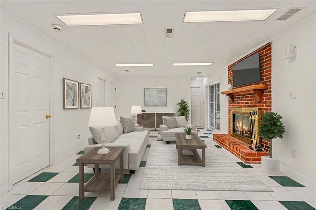 6905 Crandall Court, Clemmons, NC 27012