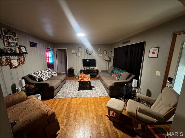10430 State Highway AA, Potosi, MO 63664