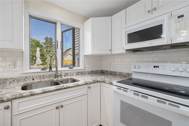 500 Third Beach Road, Middletown, RI 02842