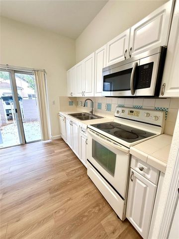 1947 SE 23rd Rd, Homestead, FL 33035