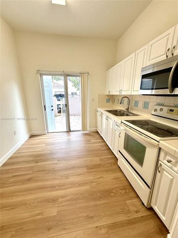 1947 SE 23rd Rd, Homestead, FL 33035