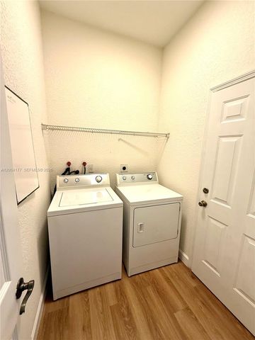 1947 SE 23rd Rd, Homestead, FL 33035