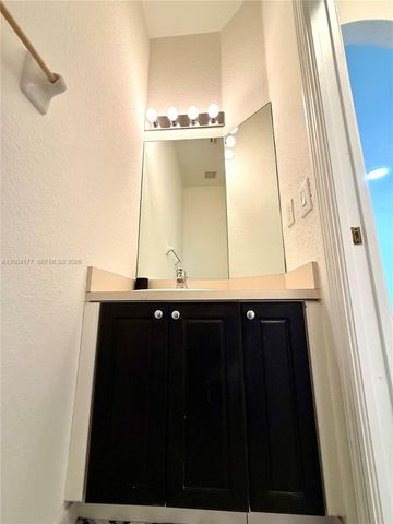 1947 SE 23rd Rd, Homestead, FL 33035