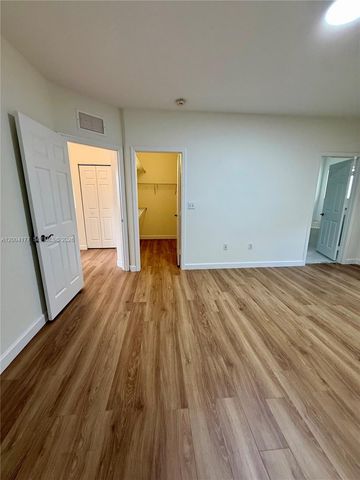 1947 SE 23rd Rd, Homestead, FL 33035