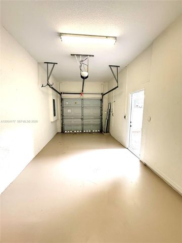1947 SE 23rd Rd, Homestead, FL 33035