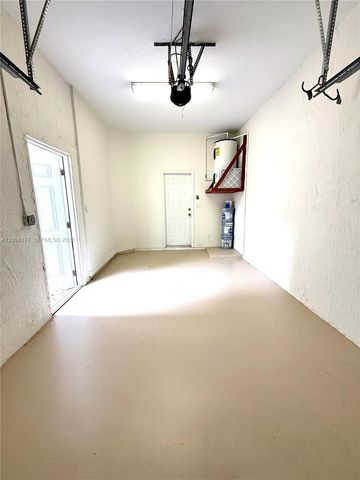 1947 SE 23rd Rd, Homestead, FL 33035