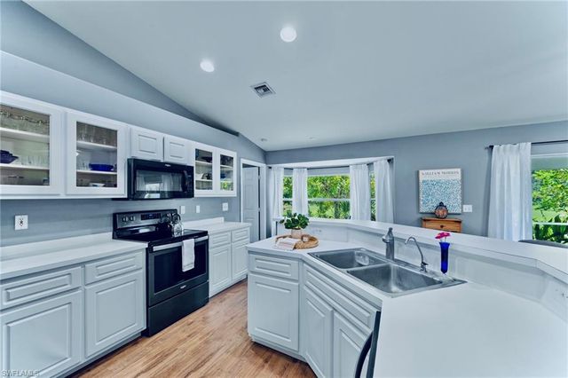 5512 Beauty ST, Lehigh Acres, FL 33971