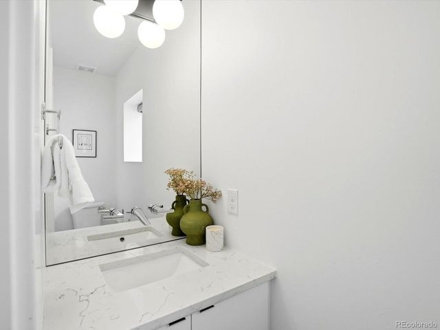 1901 W 36th Ave, Denver, CO 80211