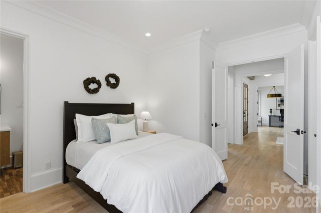 7005 Chateau Bordeaux Lane, Charlotte, NC 28270