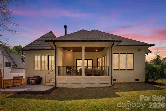 7005 Chateau Bordeaux Lane, Charlotte, NC 28270