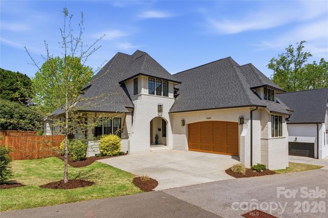 7005 Chateau Bordeaux Lane, Charlotte, NC 28270