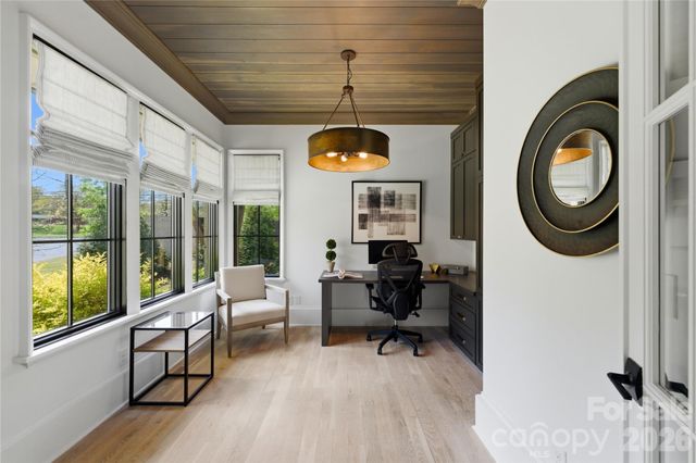 7005 Chateau Bordeaux Lane, Charlotte, NC 28270