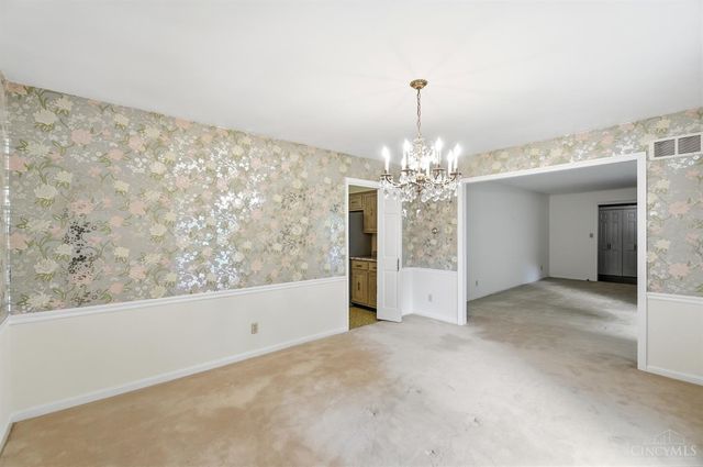 4 Beechurst Woods Lane, Green Twp, OH 45233