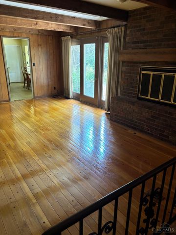 4 Beechurst Woods Lane, Green Twp, OH 45233