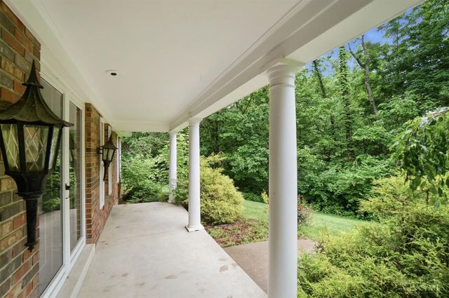 4 Beechurst Woods Lane, Green Twp, OH 45233