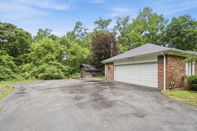 4 Beechurst Woods Lane, Green Twp, OH 45233