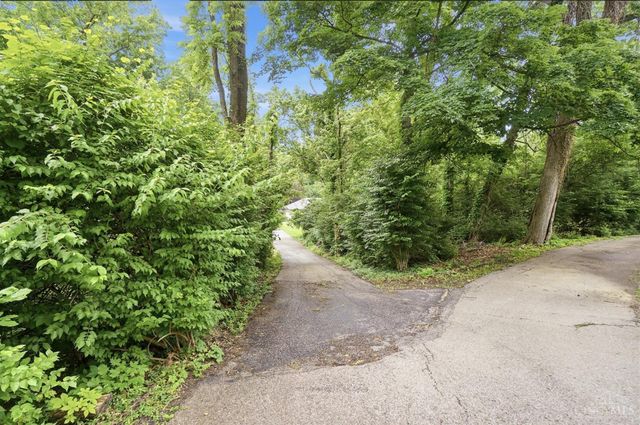 4 Beechurst Woods Lane, Green Twp, OH 45233