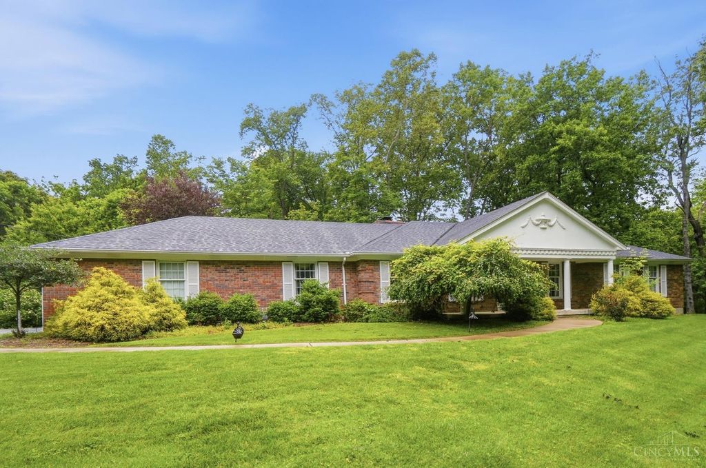 4 Beechurst Woods Lane, Green Twp, OH 45233