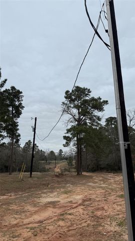 235 Flynt Road, Huntsville, TX 77320