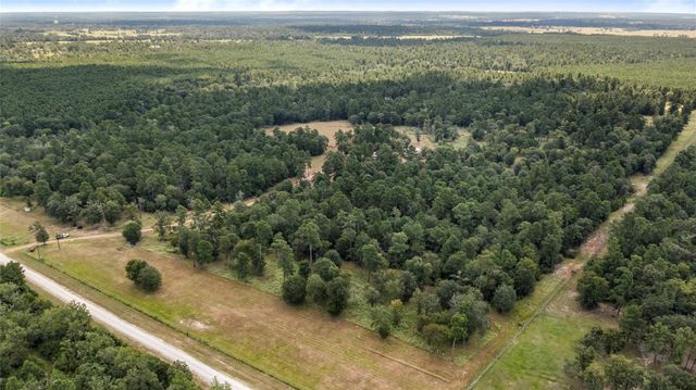 235 Flynt Road, Huntsville, TX 77320