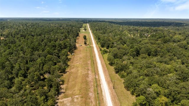 235 Flynt Road, Huntsville, TX 77320