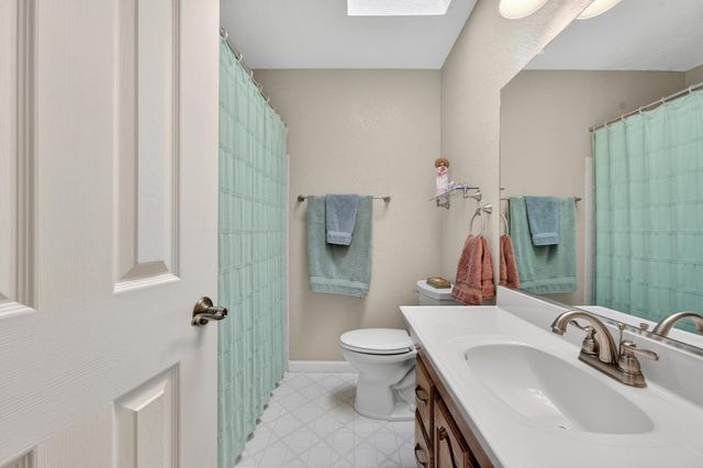 9490 Golden Gate Ave, Orangevale, CA 95662