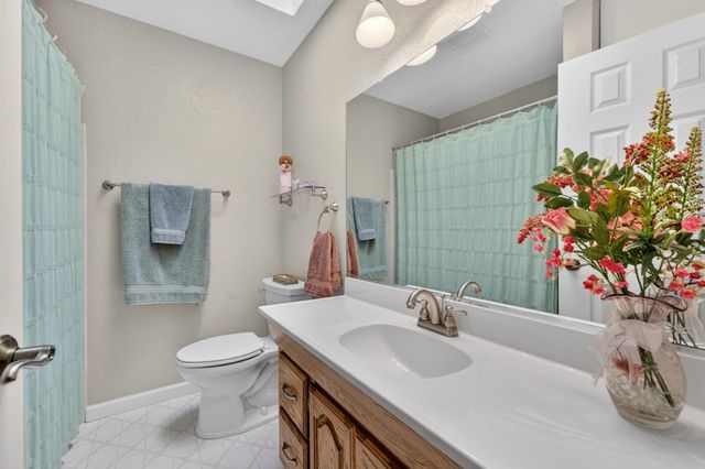 9490 Golden Gate Ave, Orangevale, CA 95662