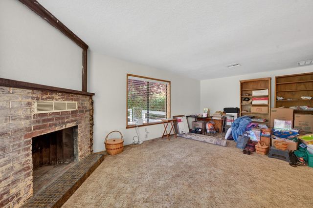 9490 Golden Gate Ave, Orangevale, CA 95662