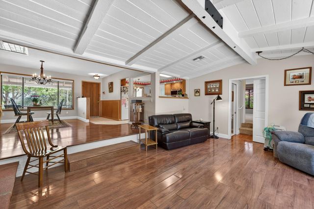 9490 Golden Gate Ave, Orangevale, CA 95662