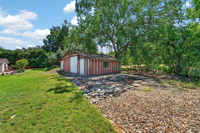 9490 Golden Gate Ave, Orangevale, CA 95662