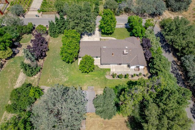 9490 Golden Gate Ave, Orangevale, CA 95662