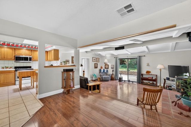9490 Golden Gate Ave, Orangevale, CA 95662