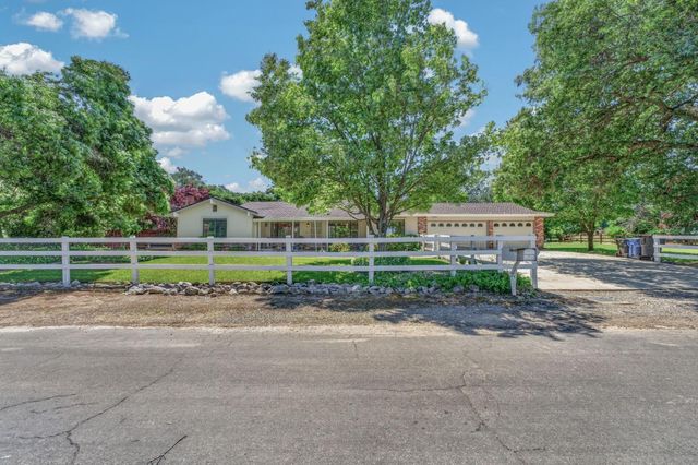 9490 Golden Gate Ave, Orangevale, CA 95662