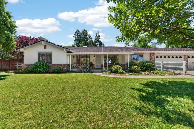 9490 Golden Gate Ave, Orangevale, CA 95662