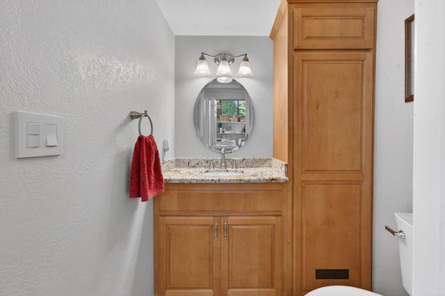 9490 Golden Gate Ave, Orangevale, CA 95662