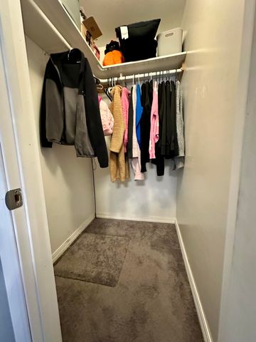 421 Sandalwood Drive, Valparaiso, IN 46385