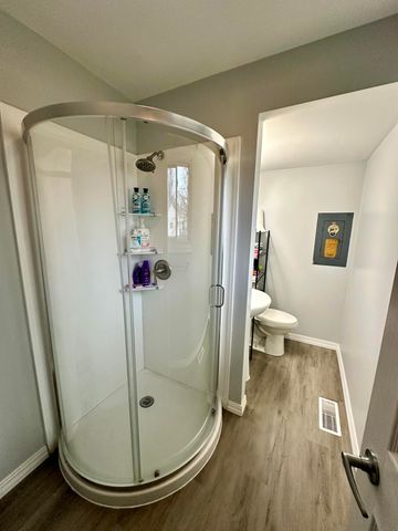 421 Sandalwood Drive, Valparaiso, IN 46385