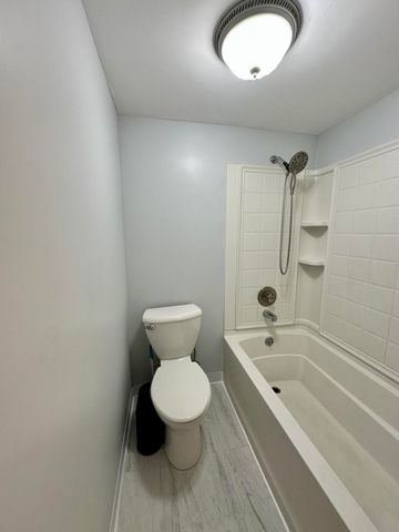 421 Sandalwood Drive, Valparaiso, IN 46385