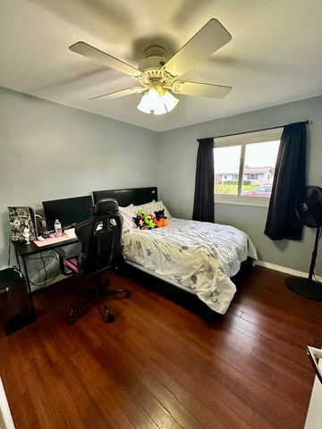 421 Sandalwood Drive, Valparaiso, IN 46385